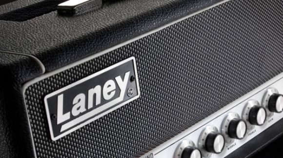 Laney i Black Country Customs predstavljanju LA30BL pojačalo i LA212 box